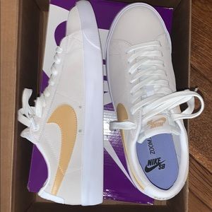 NIKE SB Blazer Low GT